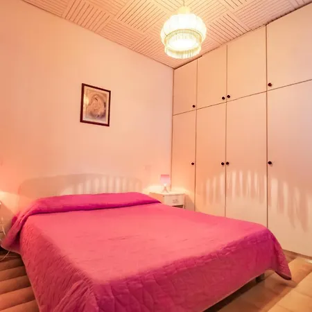 Agenzia Vear Monte 4 Hotell